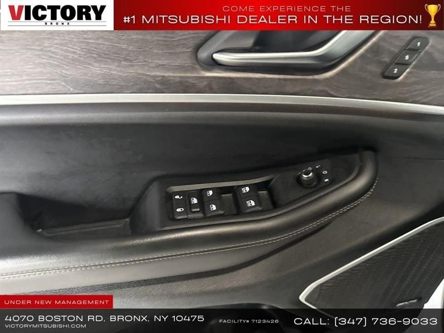 Used 2023 Silver Jeep 4xe image 23