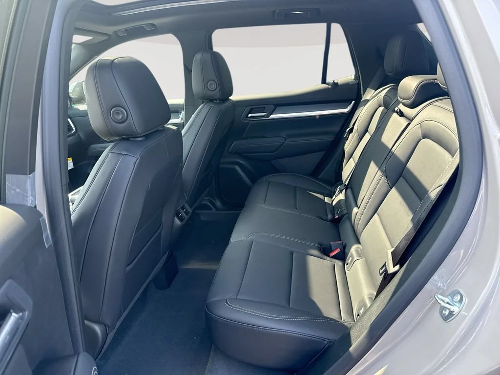 New 2027 Riverstone Metallic GMC Elevation image 25