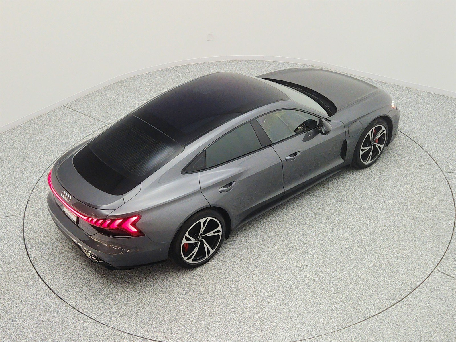 Used 2022 Daytona Gray Pearl Effect Audi Prestige quattro image 25
