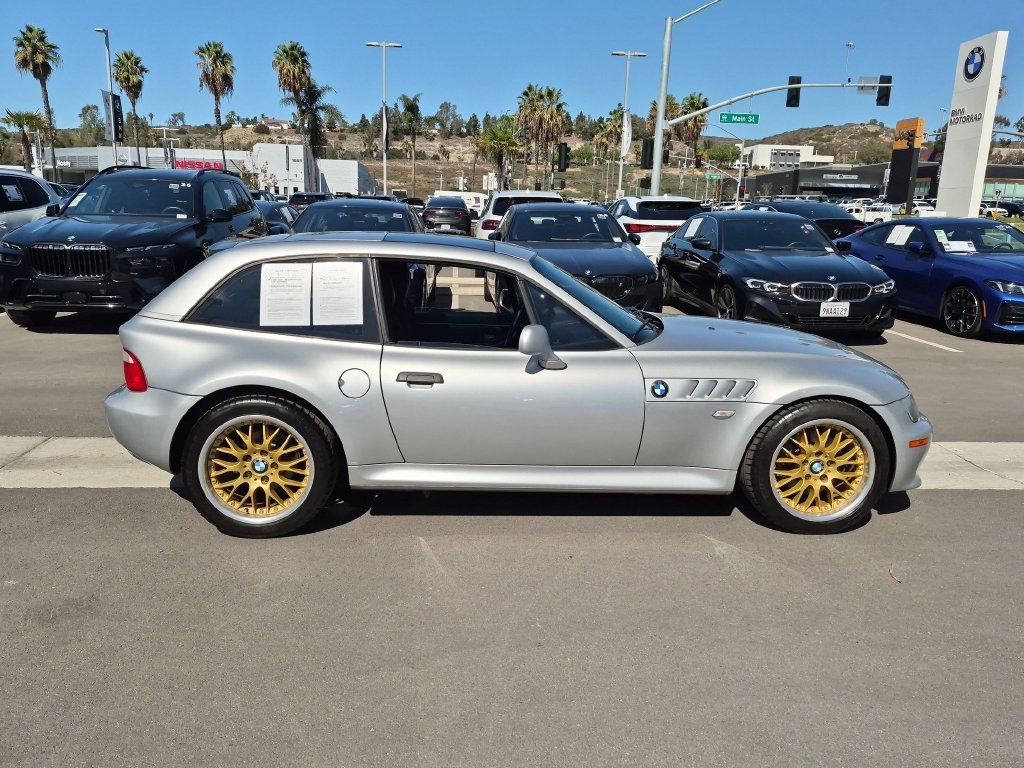 Used 2002  BMW 3.0i image 3