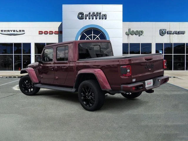 Used 2021 Snazzberry Pearlcoat Jeep Overland image 9