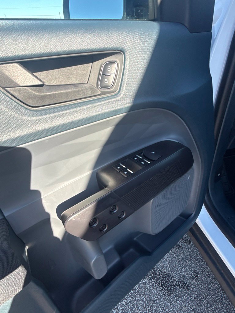 New 2026 Oxford White Ford XL image 10