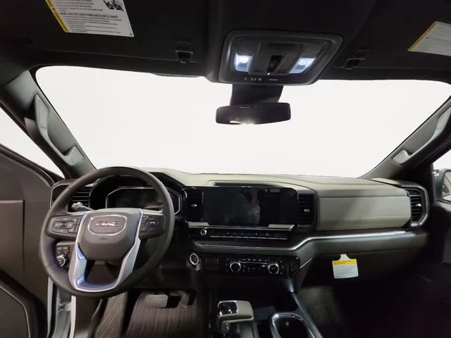 2026 GMC Sierra 1500 SLT - Photo 10