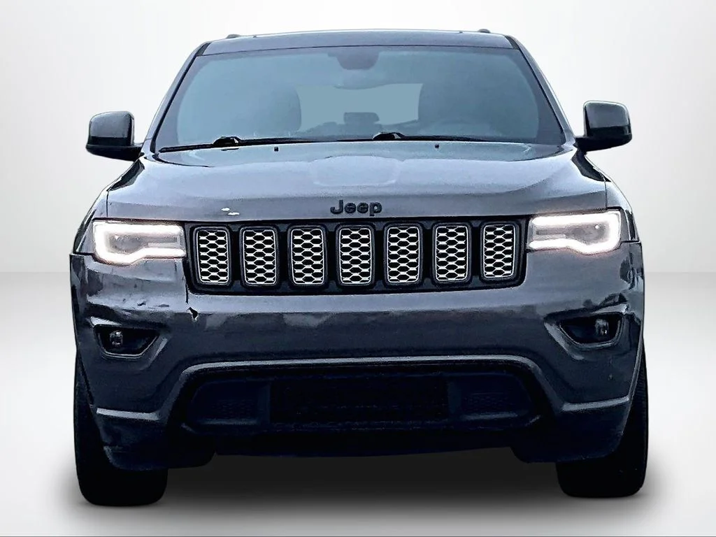 Used 2020 Gray Jeep Altitude image 4