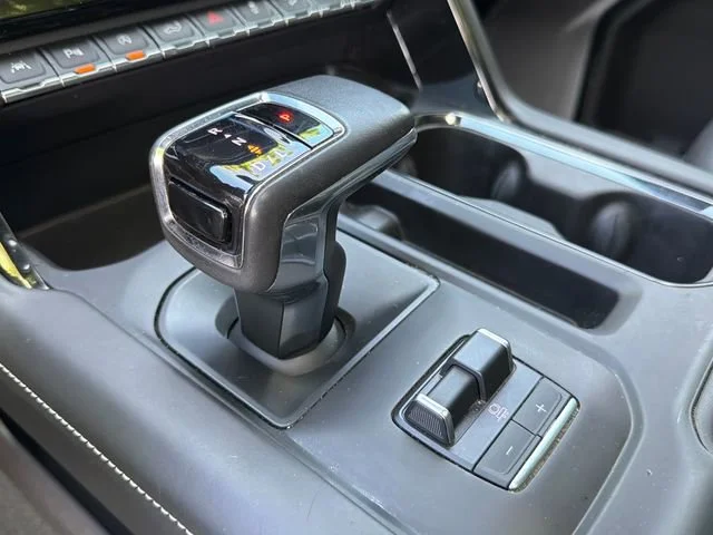 Used 2022 Summit White GMC AT4X image 31