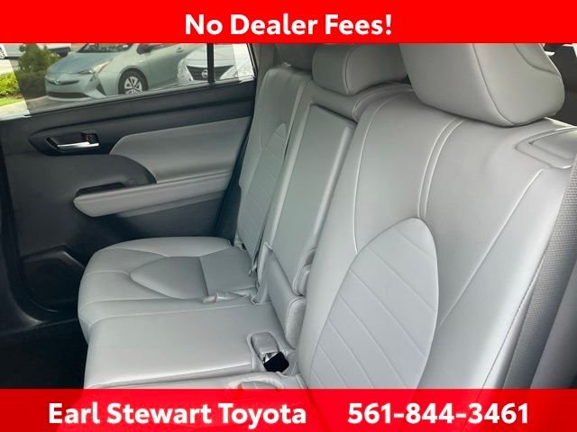 Certified Used 2025 Silver Toyota XLE image 22