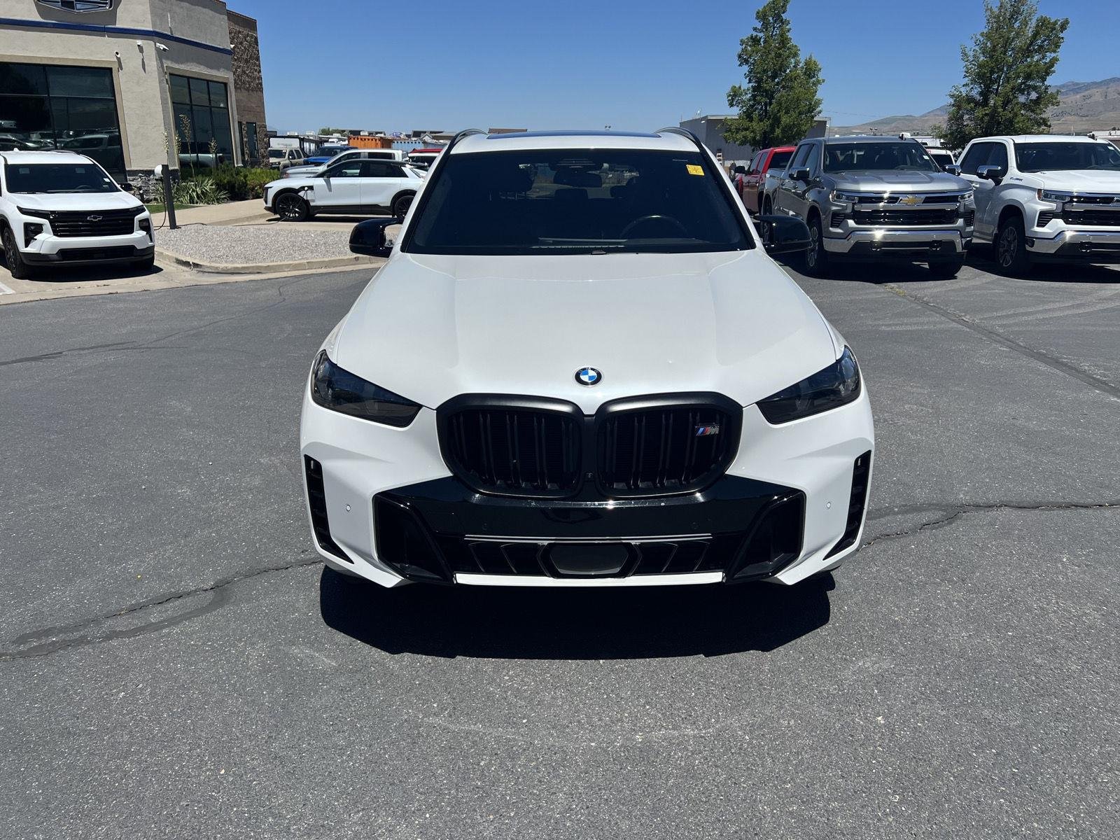 Used 2024 Mineral White Metallic BMW M60i image 8