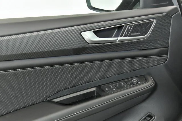 2026 Volkswagen Atlas Cross Sport SEL Premium R-LINE - Photo 9