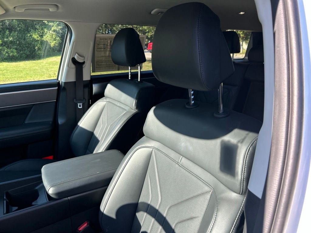 Used 2026 White Hyundai SEL image 21