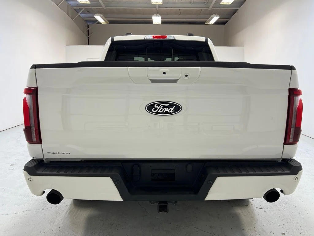Used 2025 White Ford Lariat image 10