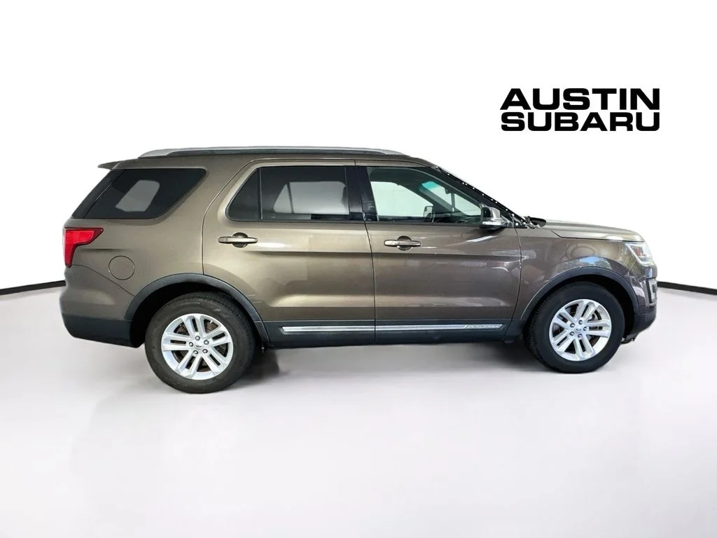 Used 2016 Brown Ford XLT image 8