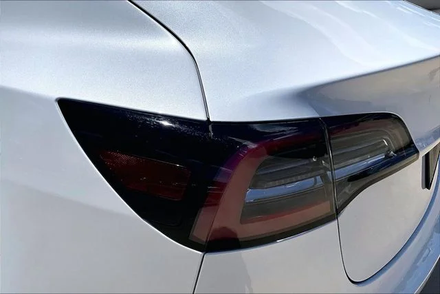 Used 2021 White Tesla Standard Range Plus image 20
