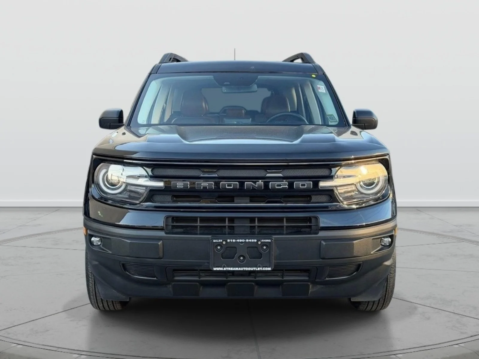 Used 2023 Black Ford Outer Banks image 2