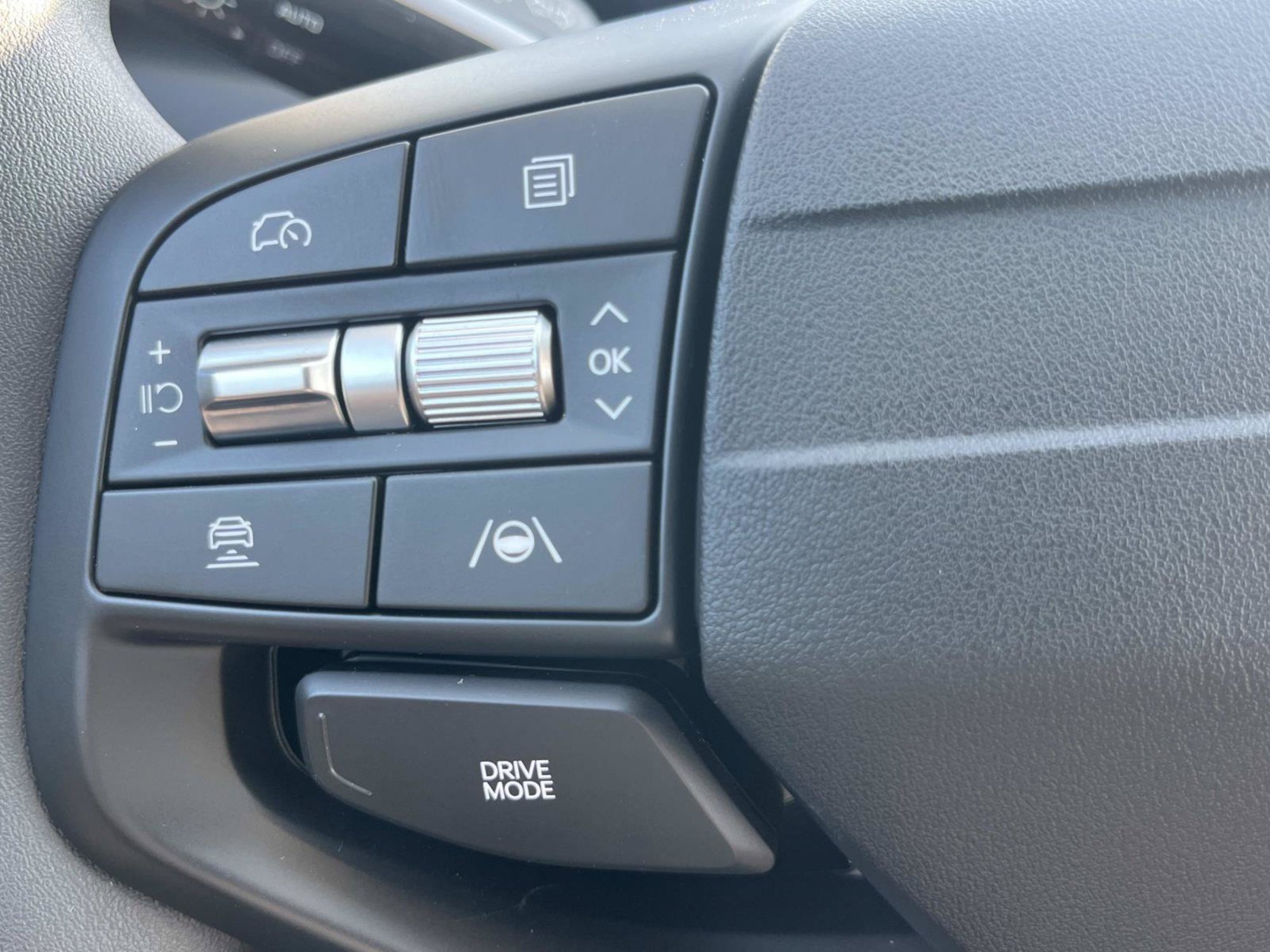 New 2026 Interstellar Gray Kia LXS image 24