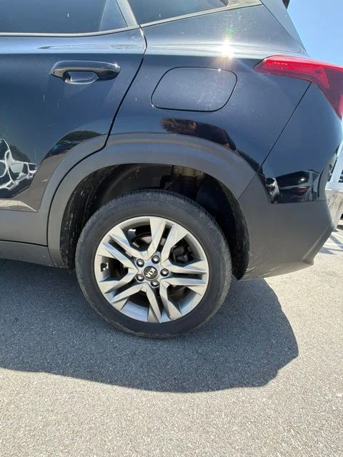 Used 2021 Black Kia LX image 27