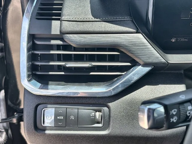 2026 GMC Acadia Elevation - Photo 17