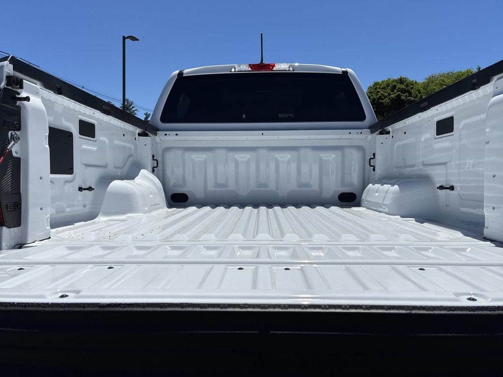 Used 2025 White Ford XL image 11