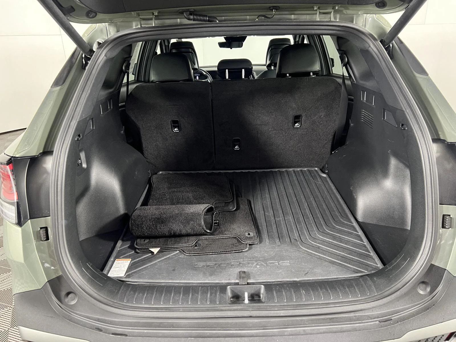 Used 2023 Jungle Green Kia X-Line image 8