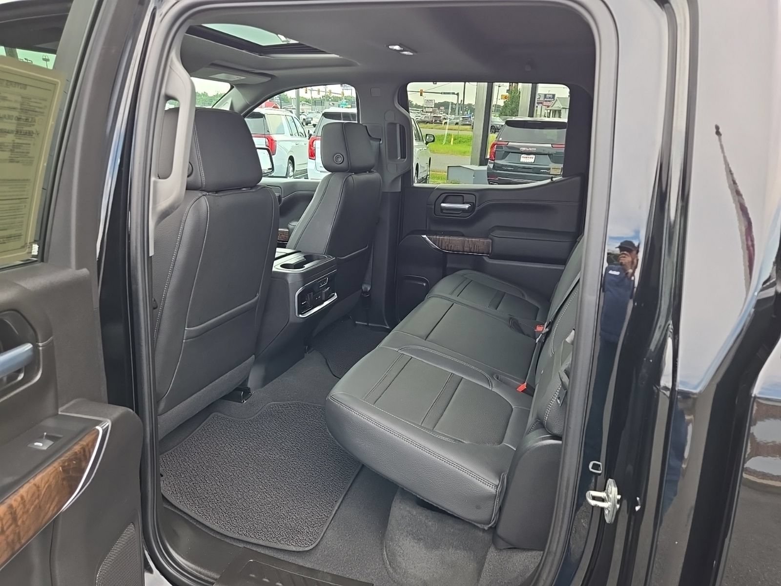 Used 2021 ONYX BLACK GMC Denali image 7