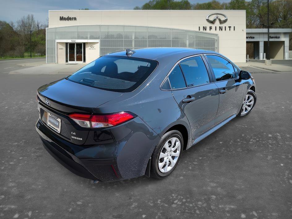 Used 2025 Underground Toyota LE image 4