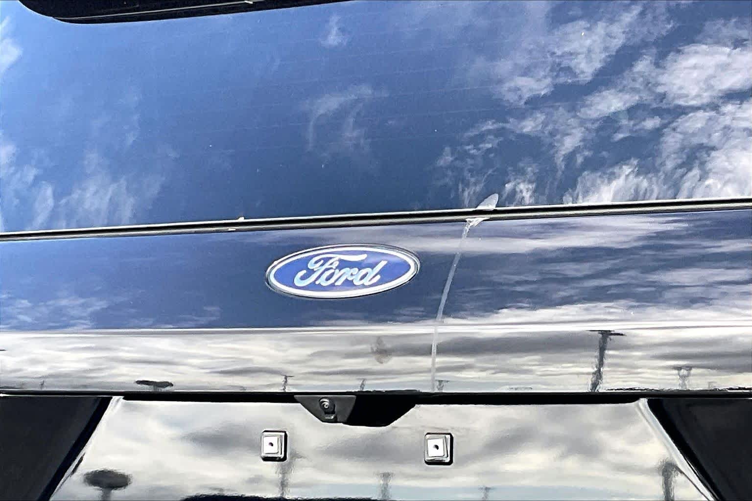 Used 2026 Agate Black Metallic Ford King Ranch image 10