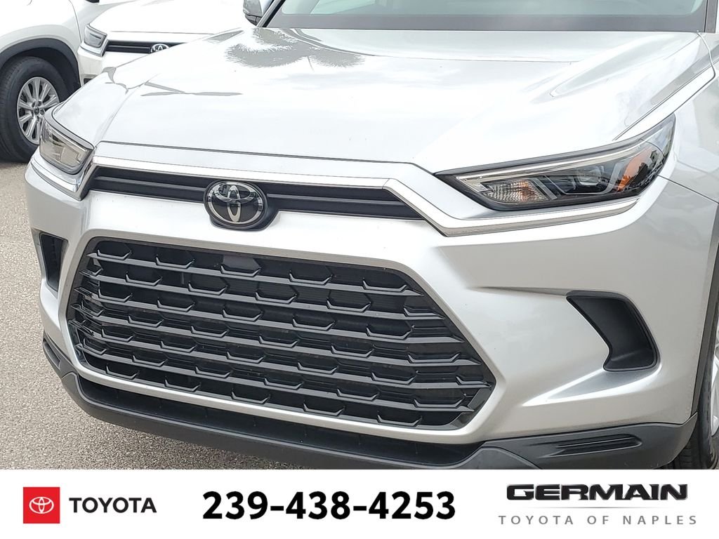 Used 2024 Silver Toyota XLE image 14