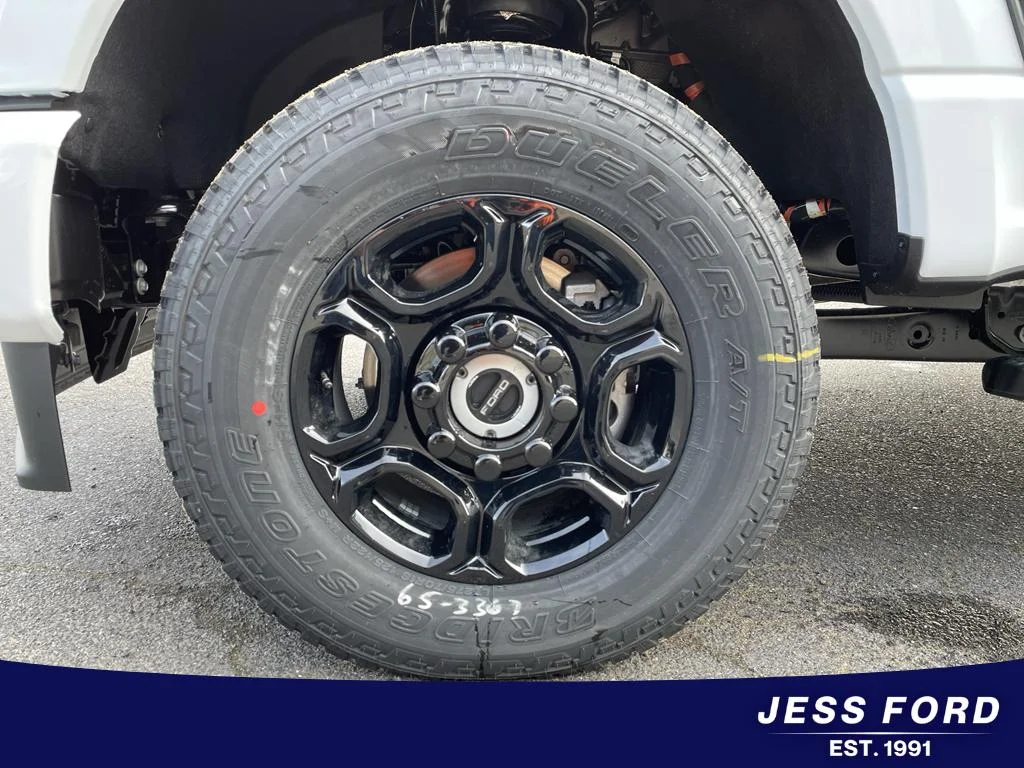 2026 Ford F-350 Super Duty XL - Photo 10