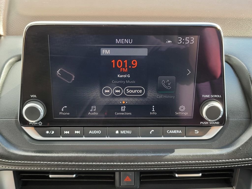 Used 2023 Gray Nissan SV image 15