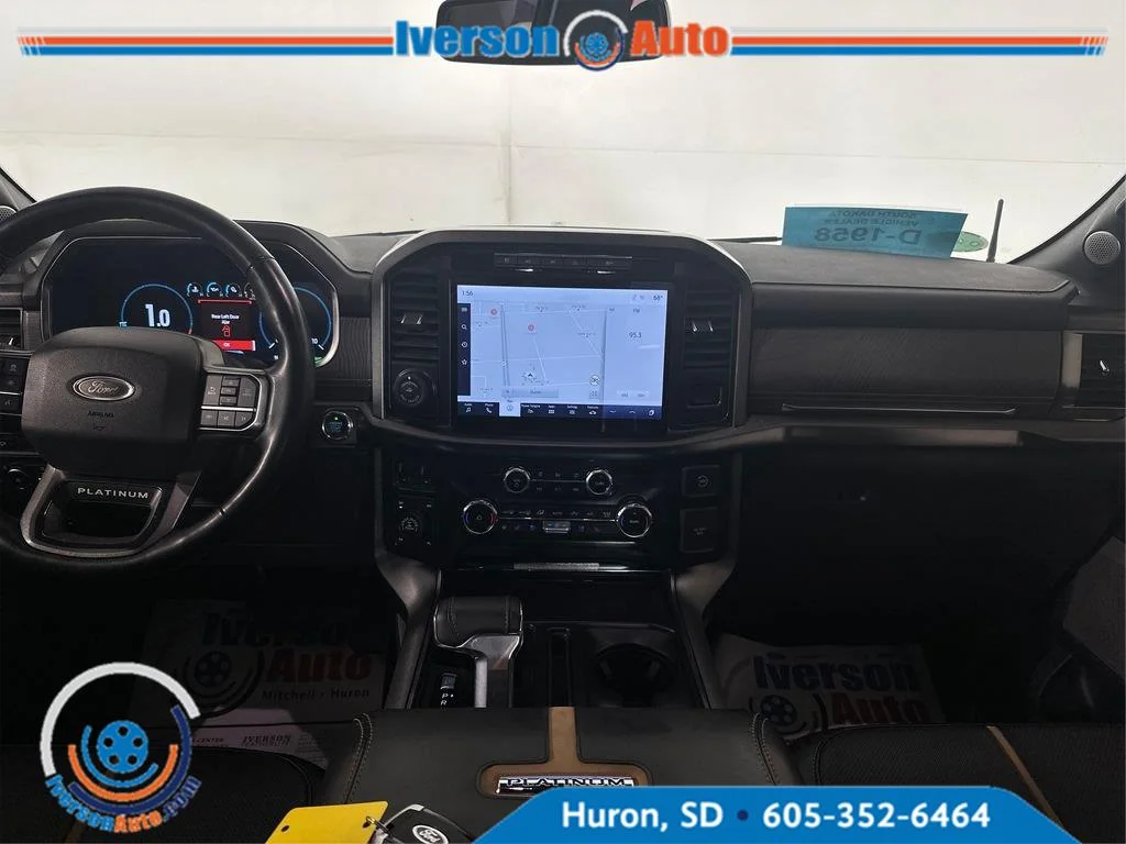 Used 2022 Star White Metallic Tri-Coat Ford Platinum image 30