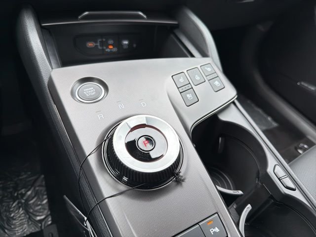 New 2026 Snow White Pearl Kia SX Prestige image 20