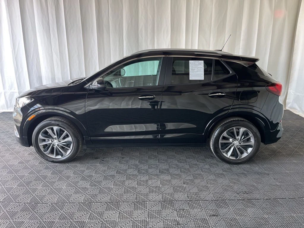 Used 2023 Black Buick Select image 24