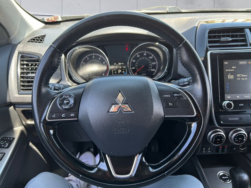 Used 2024 Black Mitsubishi 2.0 SE image 9