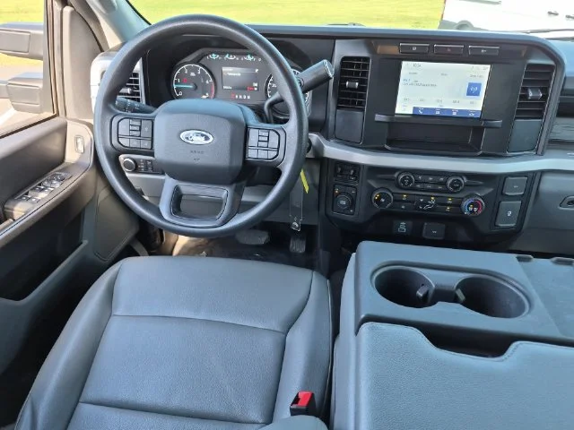 Used 2023 White Ford XL image 30