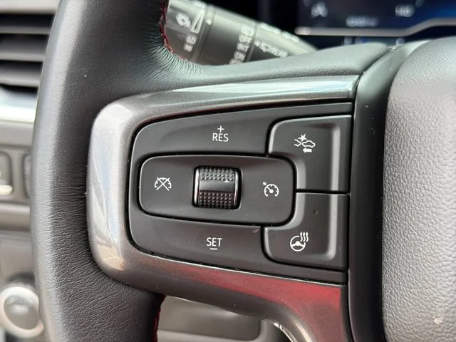Used 2022 Summit White Chevrolet RST image 25