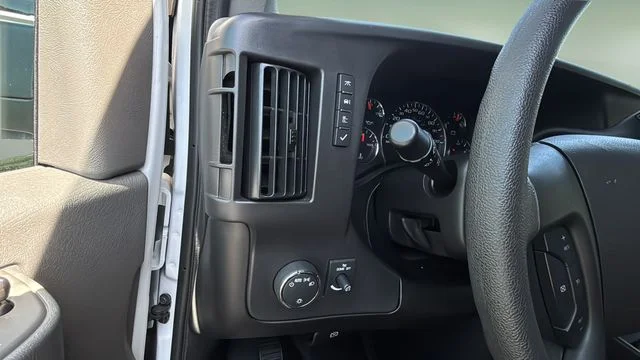 Used 2025 White Chevrolet Work Van image 21