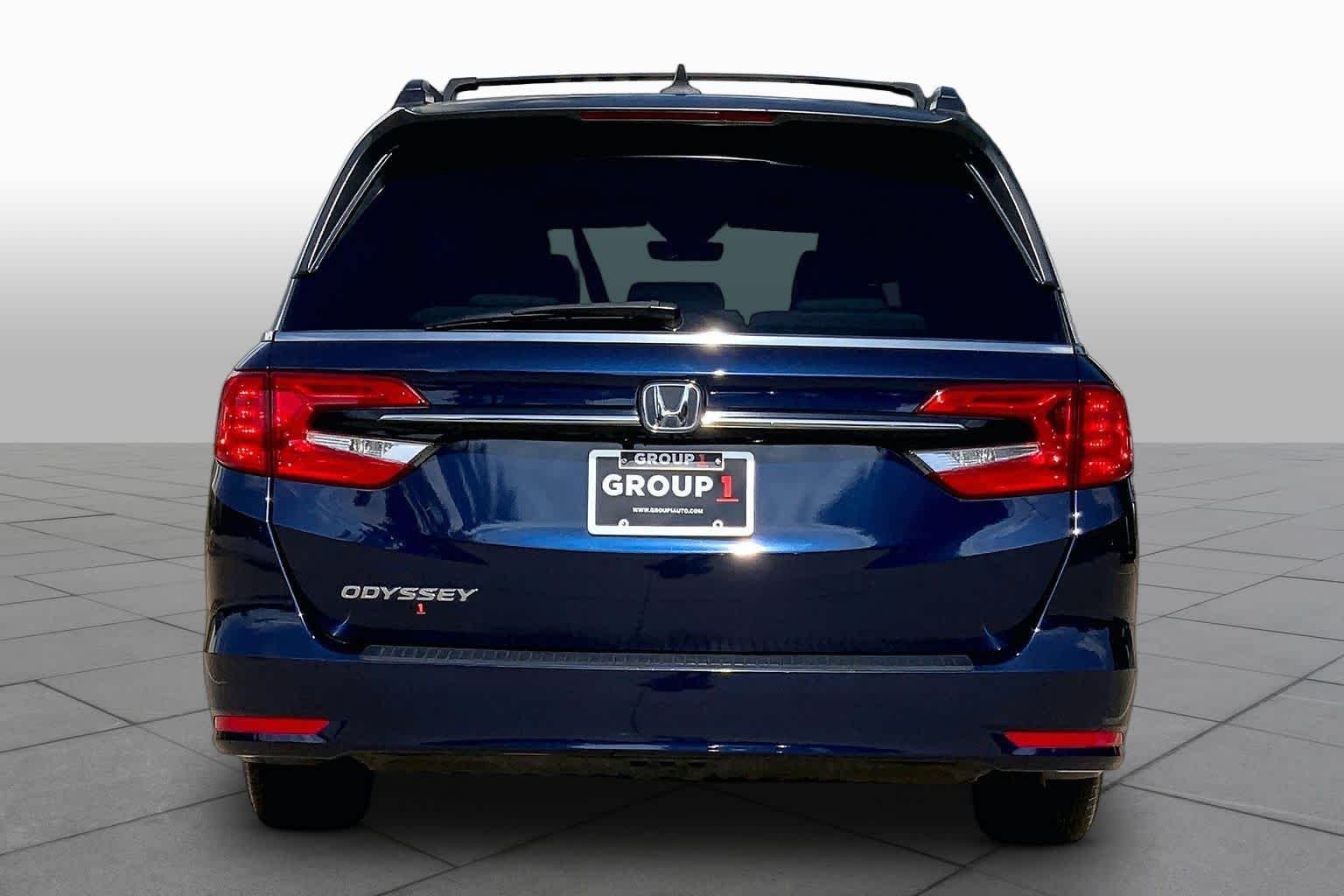 Used 2022 Obsidian Blue Pearl Honda EX-L image 5