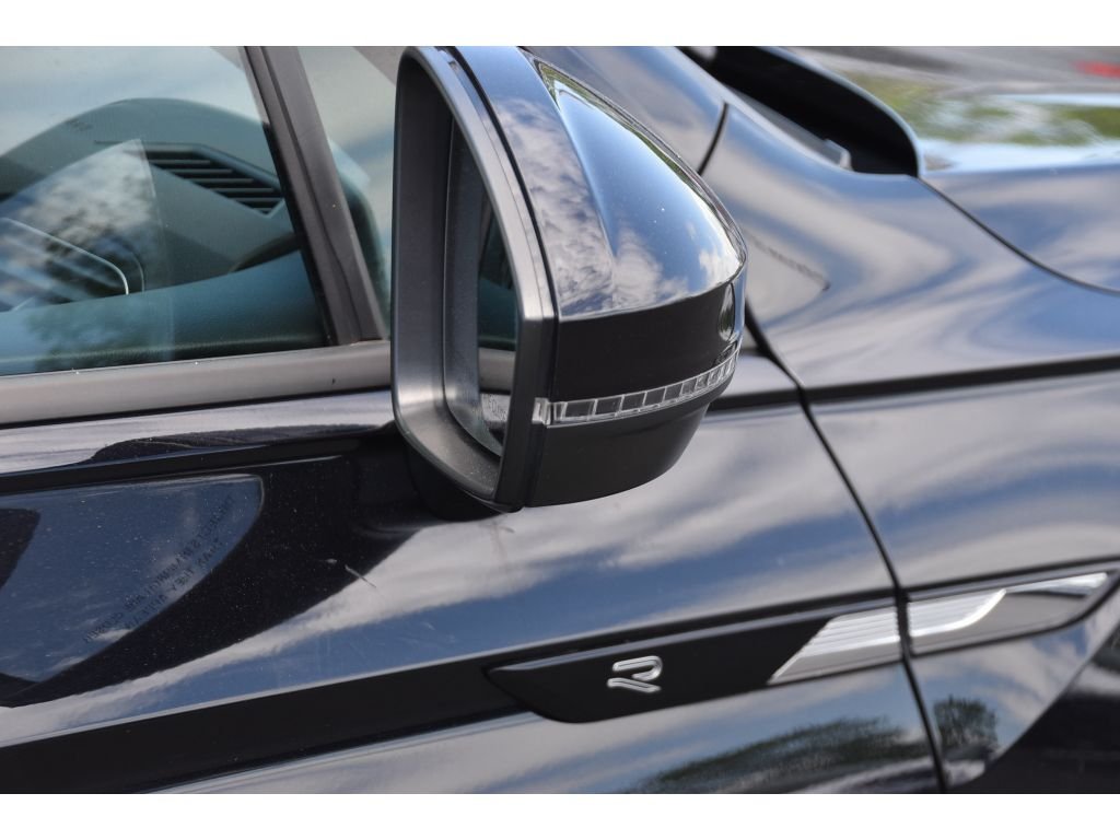 Used 2022 Deep Black Pearl Volkswagen SE R-Line Black image 31