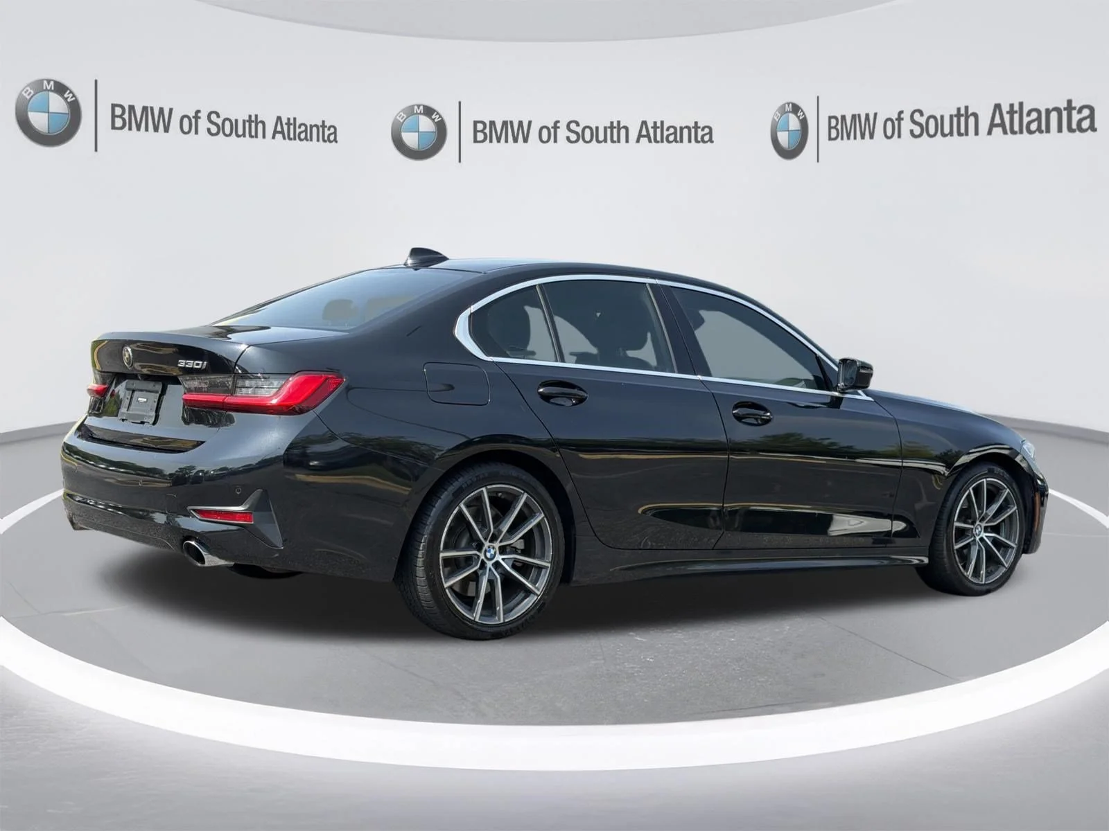 Used 2021 Black Sapphire Metallic BMW 330i image 25