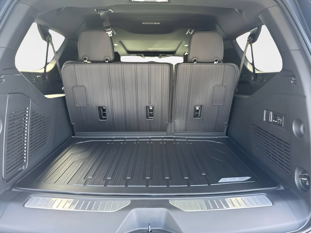 2026 GMC Yukon XL Denali - Photo 25