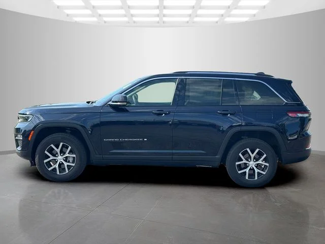 Certified Used 2023 Black Jeep Limited image 4