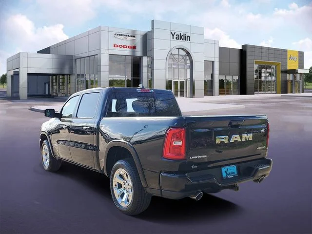 New 2026 Diamond Black Crystal Pearl-Coat Exterior Paint RAM Big Horn/Lone Star image 3