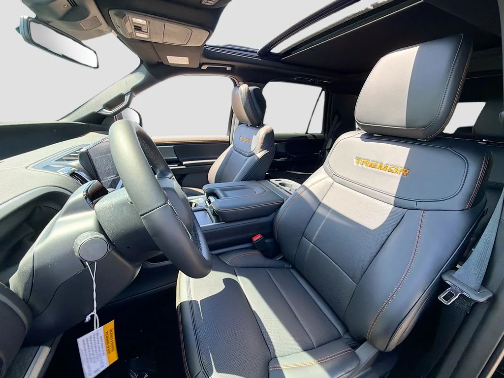 New 2026 Agate Black Metallic Ford Tremor® image 7