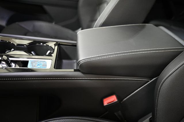 2026 Volkswagen Atlas SE w/Tech - Photo 25