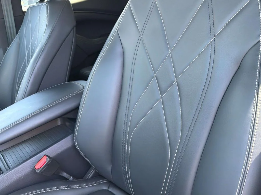 Used 2023 Space White Metallic Ford Select image 32