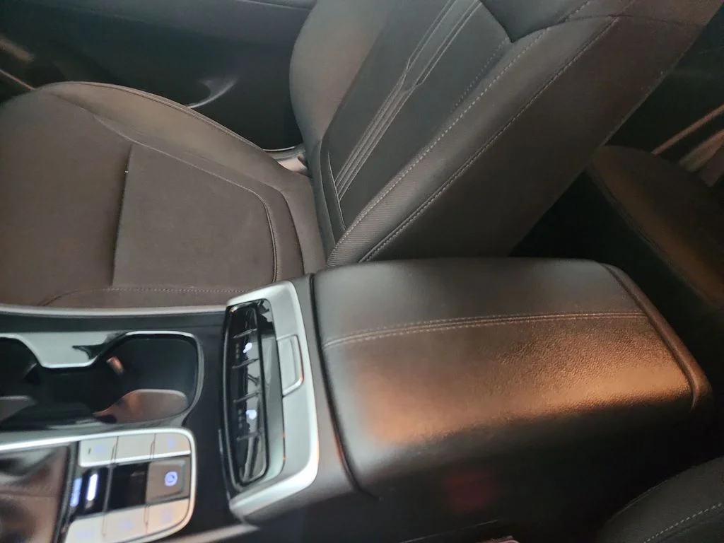 Used 2024 Silver Hyundai SEL image 24