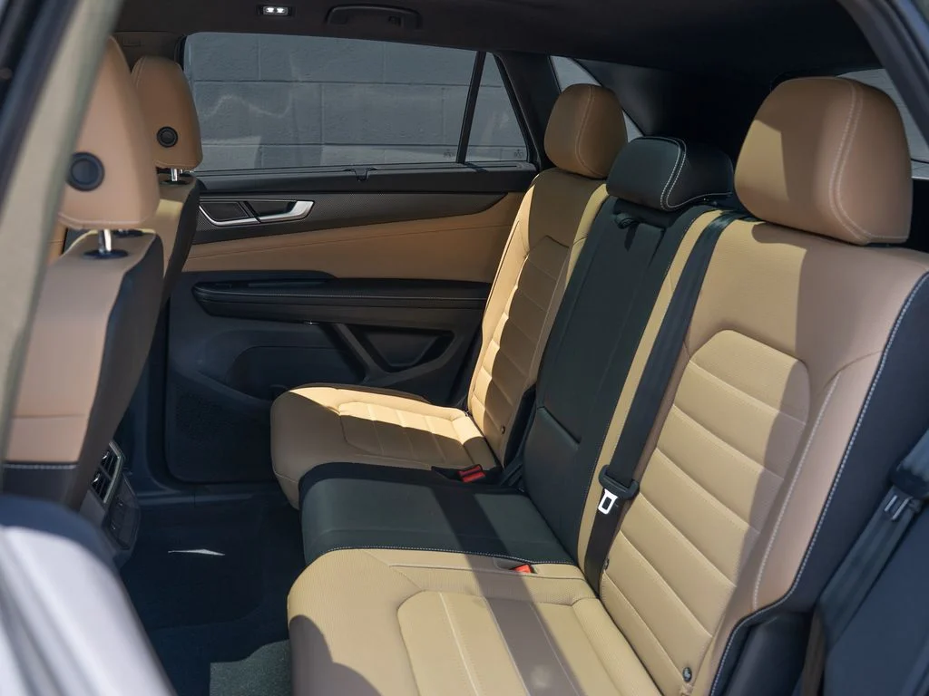 New 2026 Green Volkswagen 2.0T SEL image 9