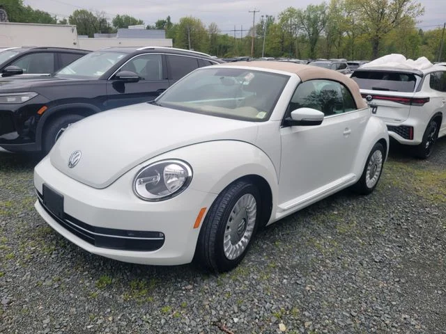 2015 Volkswagen Beetle 1.8T Conv. auto Classic PZEV's photo
