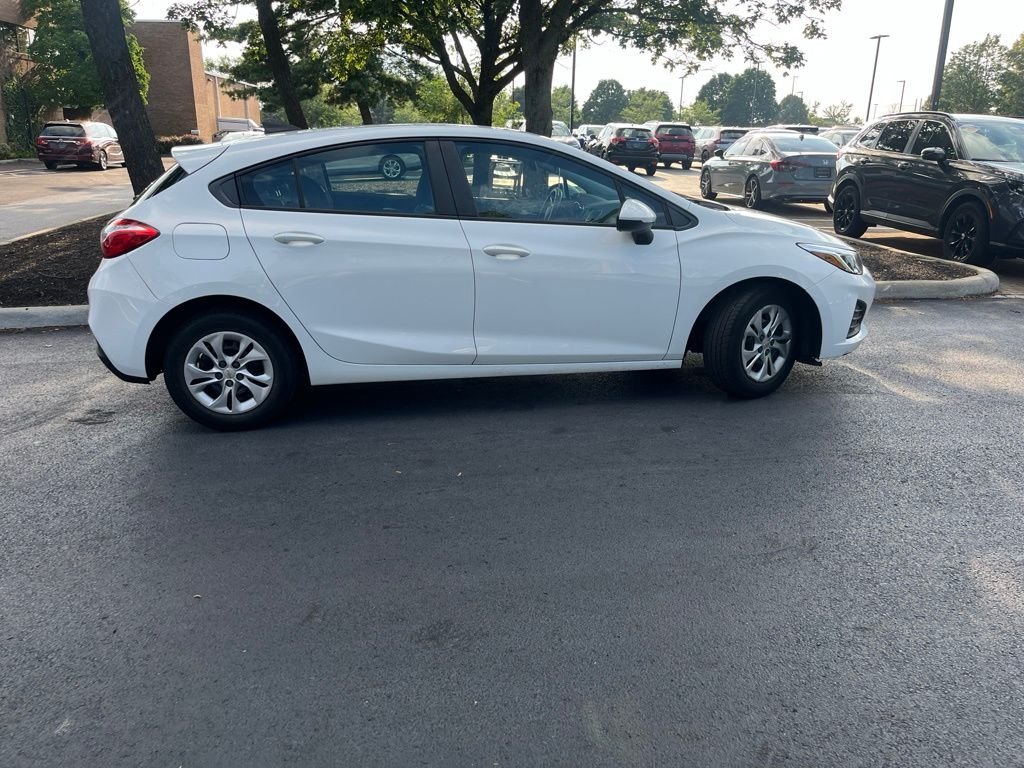 Used 2019 Summit White Chevrolet LS image 7
