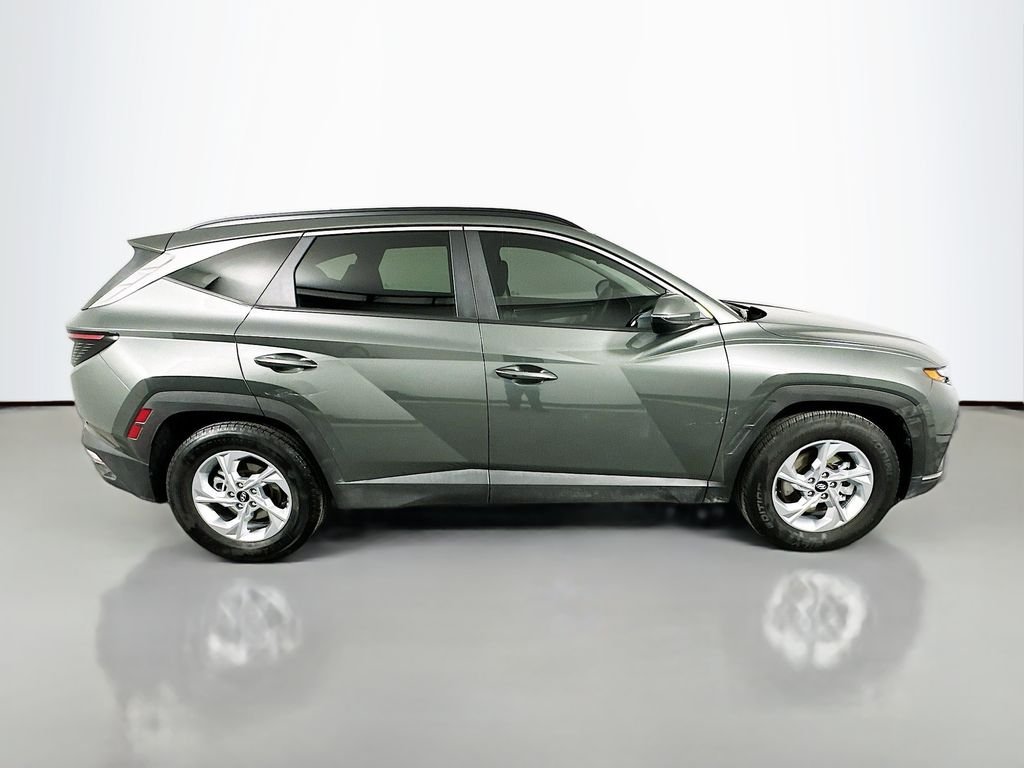 Used 2022 Gray Hyundai SEL image 4