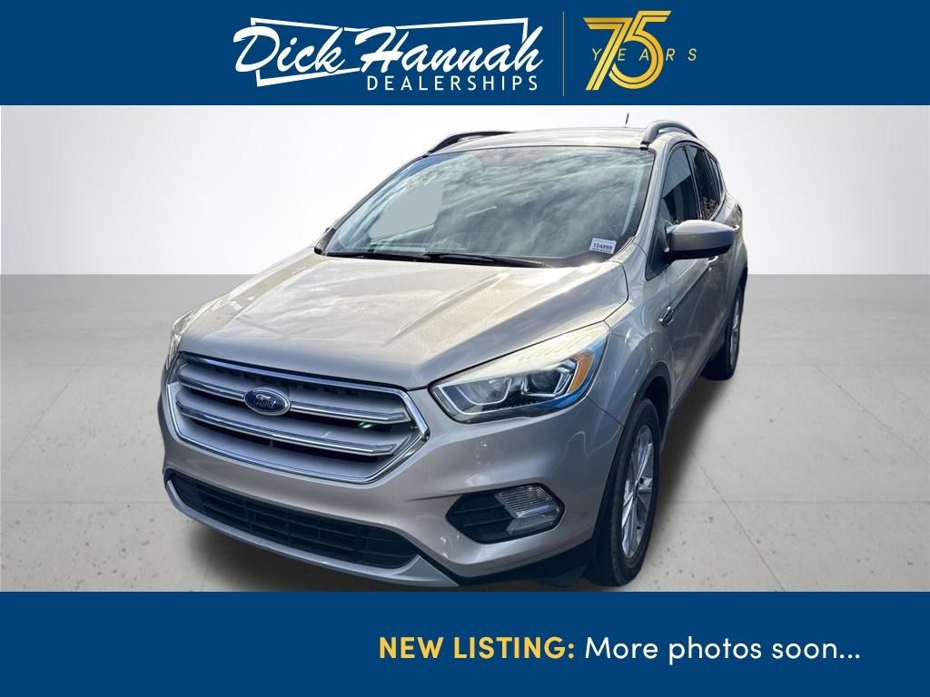 Used 2018 Gold Ford SEL image 1